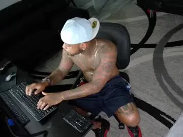 EmiliaWalker – webcam model profile photo Image 15