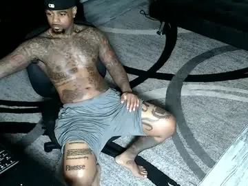 EmiliaWalker – webcam model profile photo Image 3