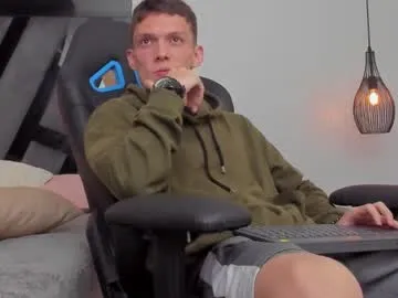 NikolJhones – webcam model profile photo Image 8