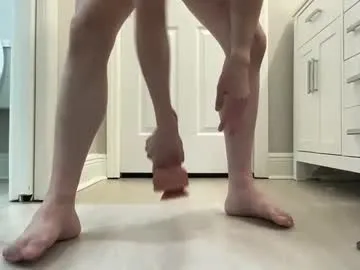 lolaa_darling – webcam model profile photo Image 3