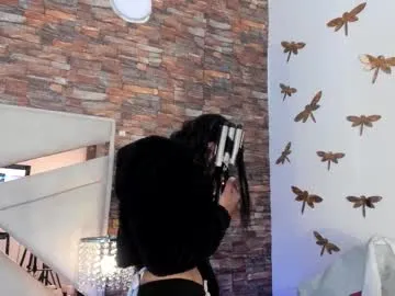 KamillaRey – webcam model profile photo Image 15