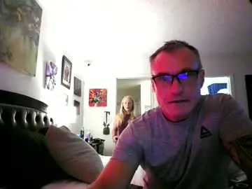 LeyahSummer – webcam model profile photo Image 4