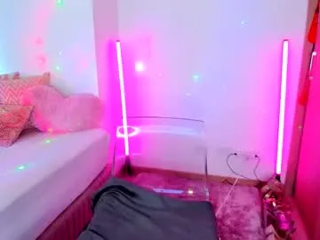 tvycas7 – webcam model profile photo Image 17