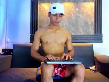 collegebroa – webcam model profile photo Image 17