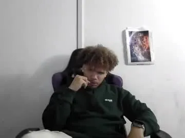 pureannuals – webcam model profile photo Image 13