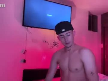 AlisonHale – webcam model profile photo Image 2