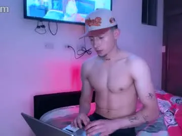 AlisonHale – webcam model profile photo Image 3