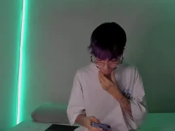 tvycas7 – webcam model profile photo Image 3