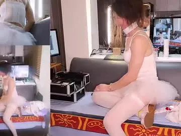 VivianBasset – webcam model profile photo Image 8