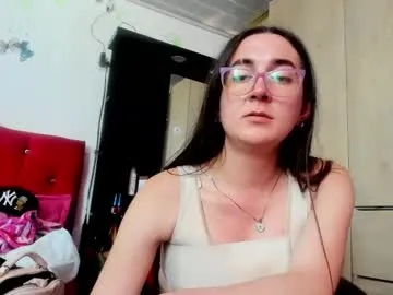 EmiliaWalker – webcam model profile photo Image 18