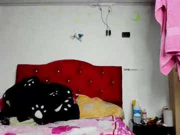 EmiliaWalker – webcam model profile photo Image 4