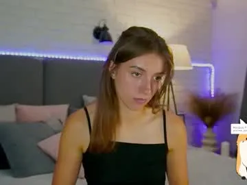 EmilyHart – webcam model profile photo Image 9