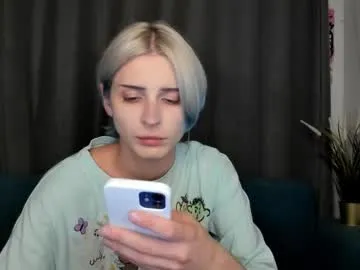 sweetkarmababy – webcam model profile photo Image 13