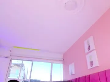 puneripiya – webcam model profile photo Image 4