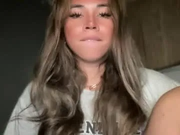 MickeySean – webcam model profile photo Image 19