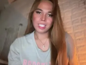 MickeySean – webcam model profile photo Image 2