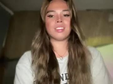 MickeySean – webcam model profile photo Image 7