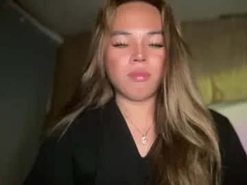 MickeySean – webcam model profile photo Image 8