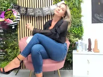 GracieCarter – webcam model profile photo Image 14