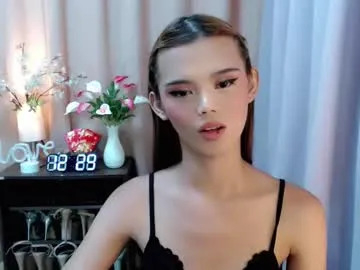 EmiliaWalker – webcam model profile photo Image 18