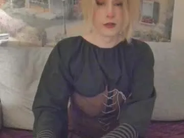 EmiliaWalker – webcam model profile photo Image 2