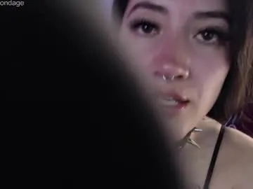 beaute_fatale – webcam model profile photo Image 8