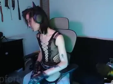 yournewkink12 – webcam model profile photo Image 11