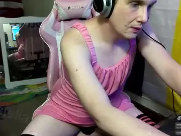 iamsomeone1234 – webcam model profile photo Image 5