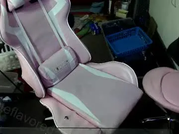 iamsomeone1234 – webcam model profile photo Image 6