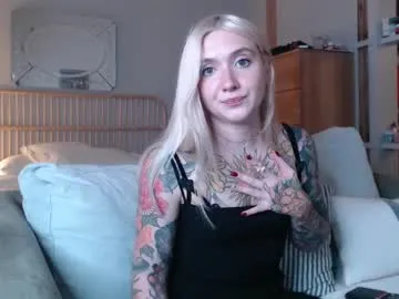 tattoobbgirl – webcam model profile photo
