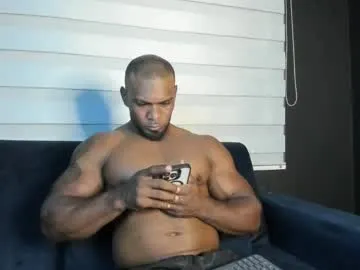 Adara – webcam model profile photo Image 6