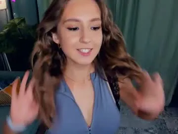 tvycas7 – webcam model profile photo Image 3