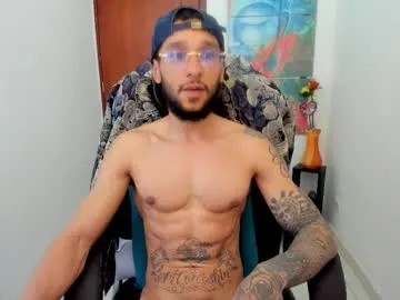 delilah_blazee – webcam model profile photo Image 14