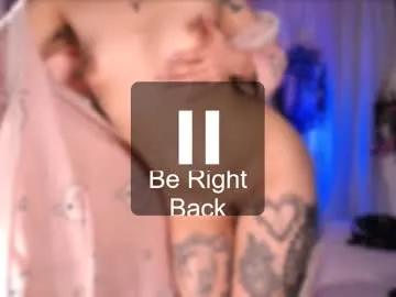 kathariine – webcam model profile photo Image 17