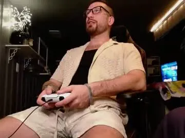 mae_nathan – webcam model profile photo Image 10