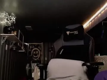 mae_nathan – webcam model profile photo Image 11