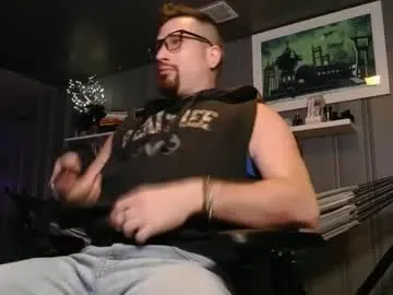 mae_nathan – webcam model profile photo Image 3