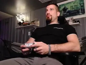 mae_nathan – webcam model profile photo Image 4