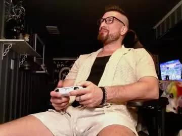 mae_nathan – webcam model profile photo Image 8