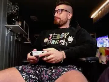 mae_nathan – webcam model profile photo Image 9