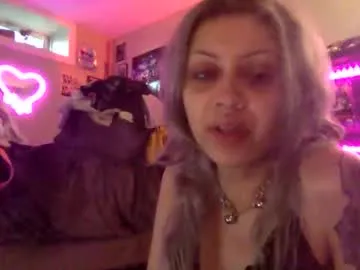 EmiliaWalker – webcam model profile photo Image 3