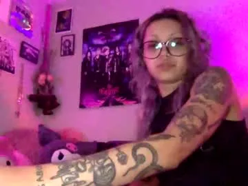 EmiliaWalker – webcam model profile photo Image 9