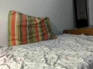 fun4tips – webcam model profile photo Image 11