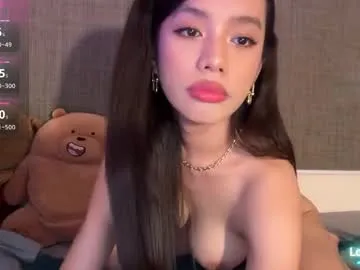 mae_nathan – webcam model profile photo Image 4