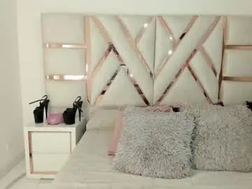 keranimaralaa33409304290 – webcam model profile photo Image 9