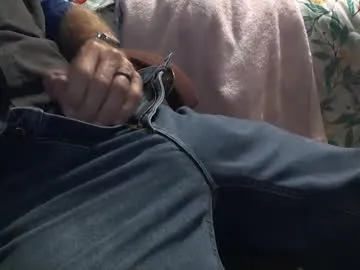 Adara – webcam model profile photo Image 8