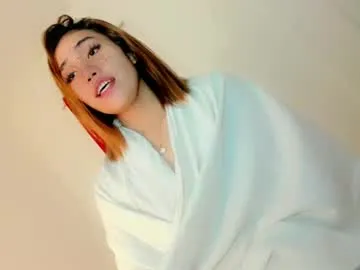 EmiliaWalker – webcam model profile photo Image 2