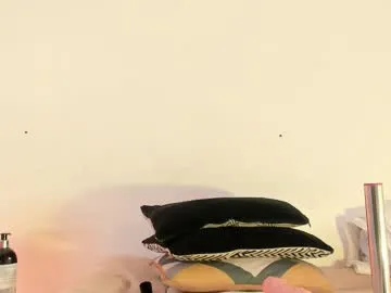 the_right_girl – webcam model profile photo Image 16