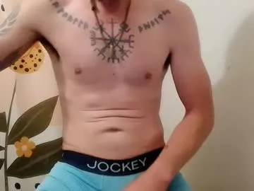 MartinaLeen – webcam model profile photo Image 15