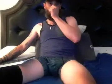 MartinaLeen – webcam model profile photo Image 4